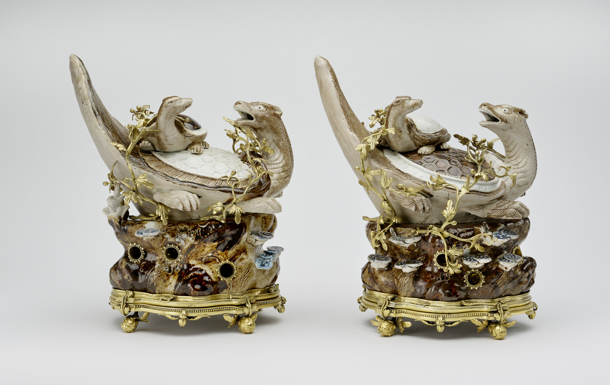Master: Pair of pastille burners in the form of turtles
