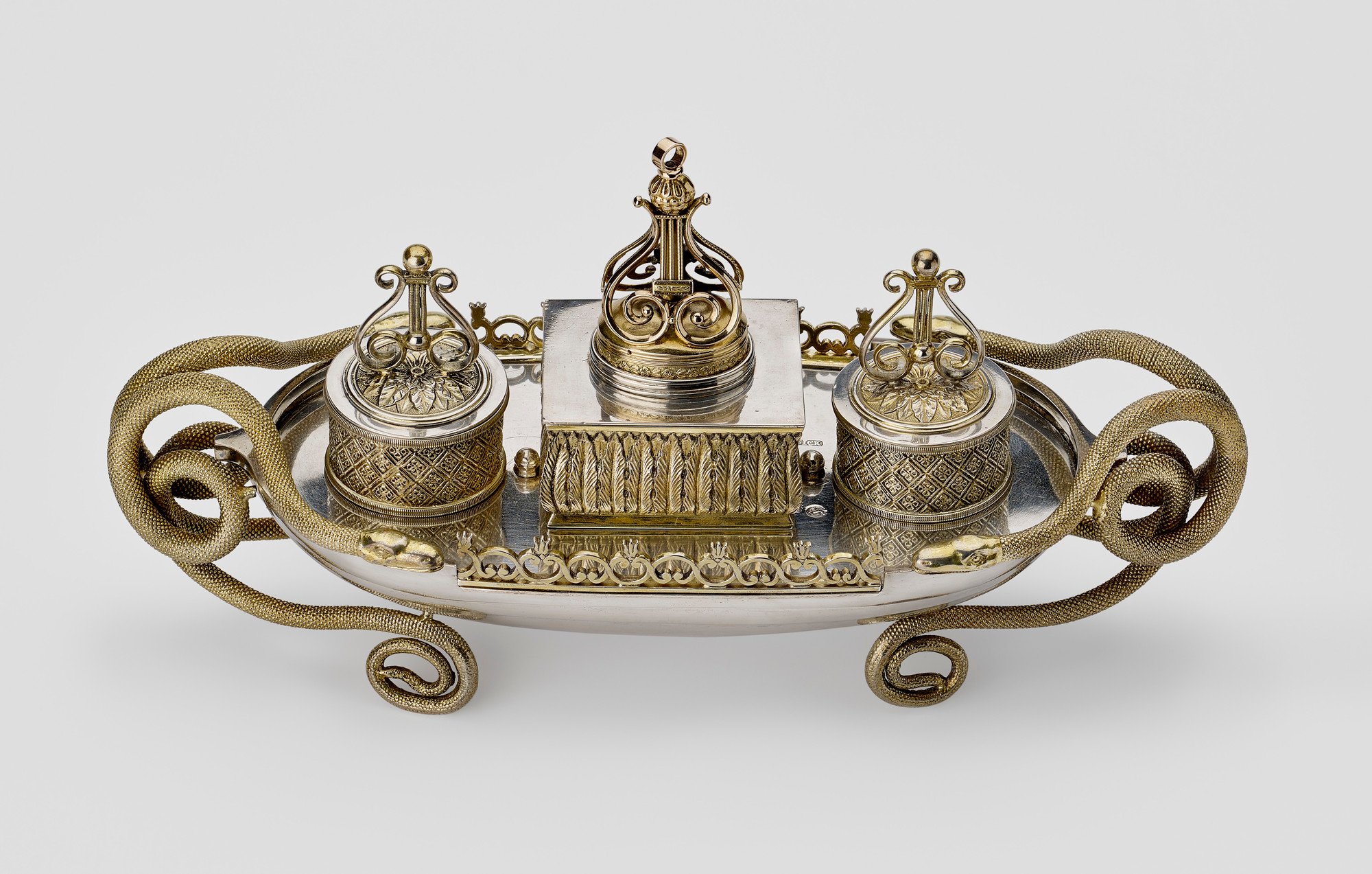 Boat shaped inkstand viewed from the top