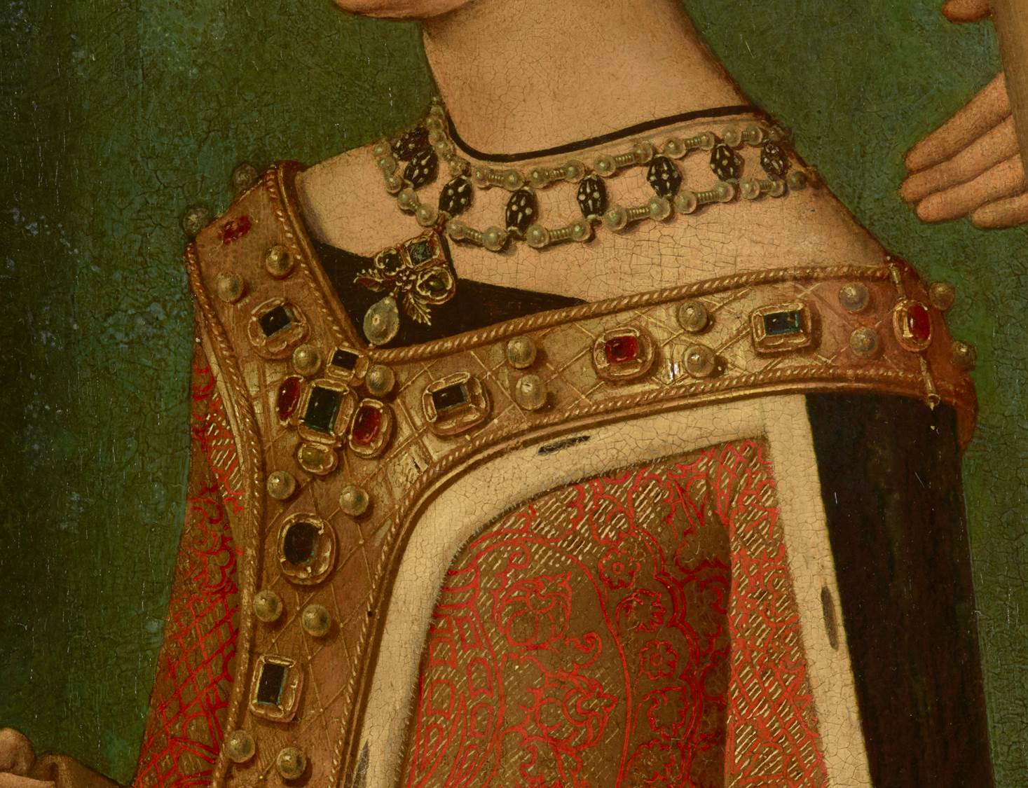 Detail of the Queen's necklace