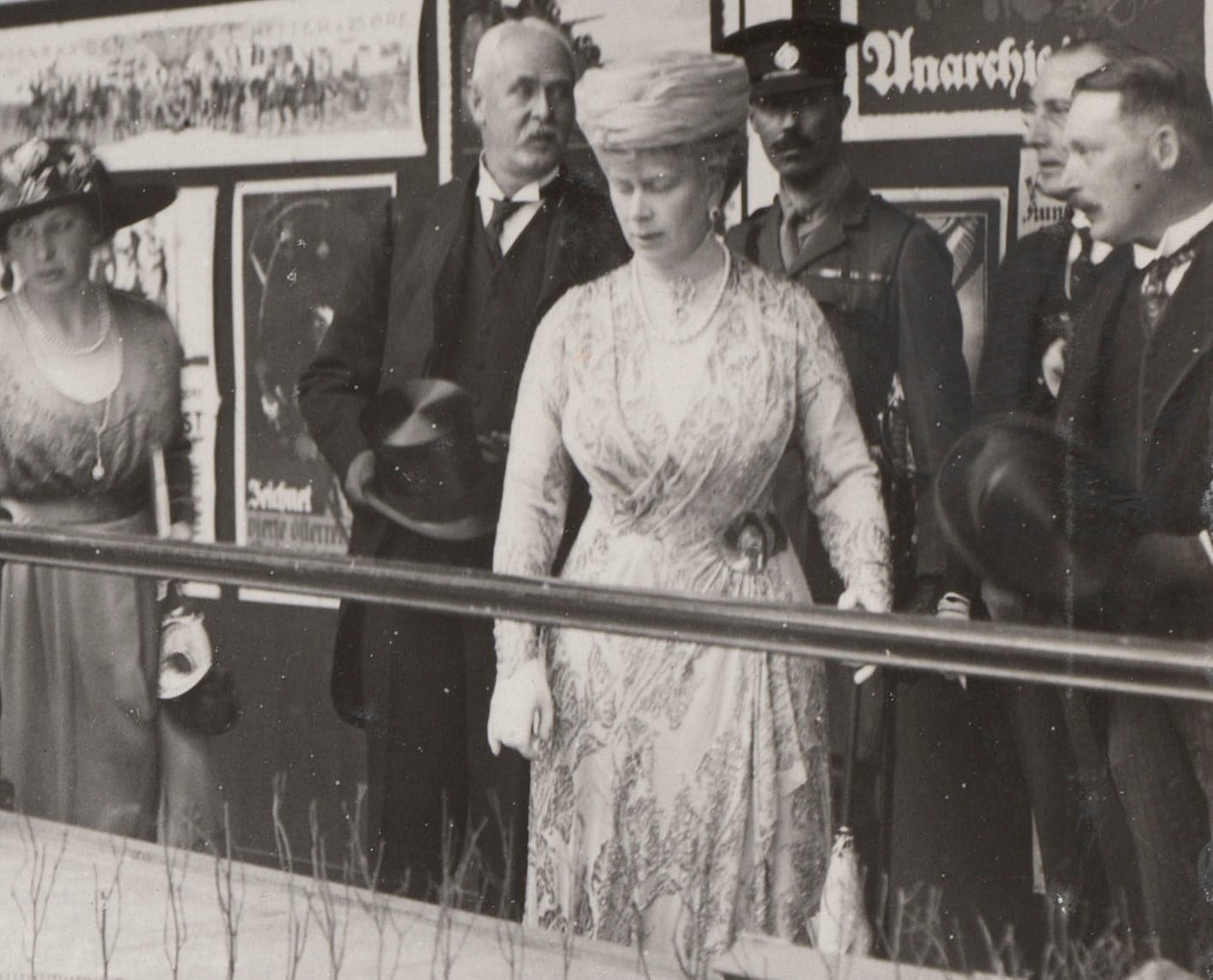 Queen Mary in 1920 Crop of RCIN 2303862.g
