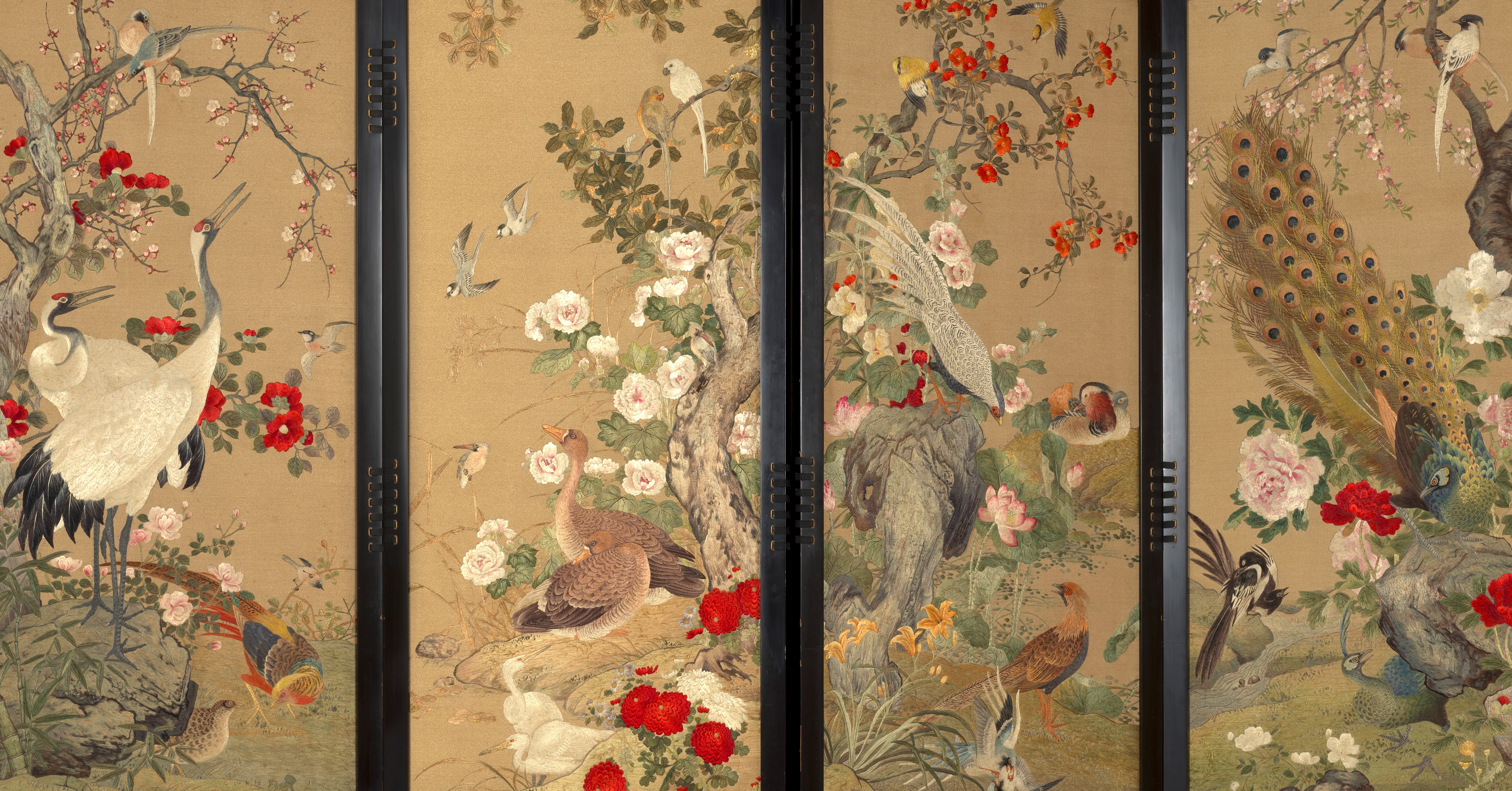 Embroidered folding screen