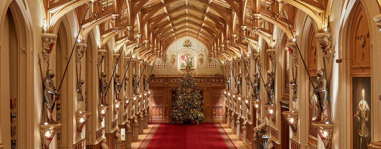 Photograph of a Christmas tree in St George's Hall, Windsor Castle