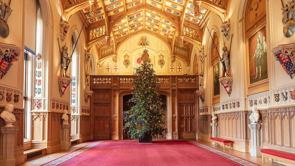 The Christmas tree in St George's Hall Windsor Castle Christmas tree in St George's Hall 2022