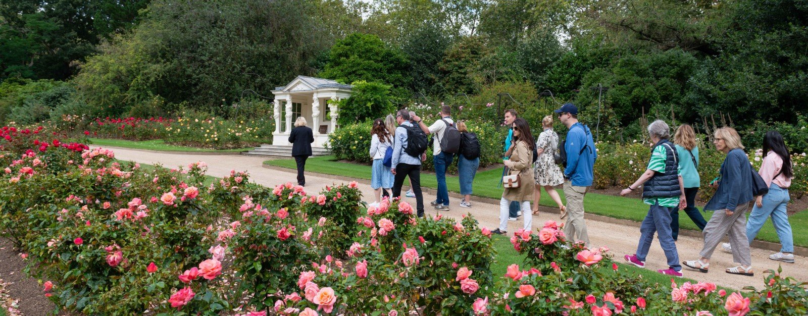 Visitors on a Garden Highlights Tour