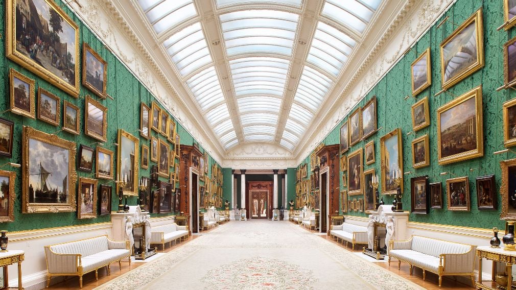 Picture Gallery at Buckingham Palace Picture Gallery at Buckingham Palace