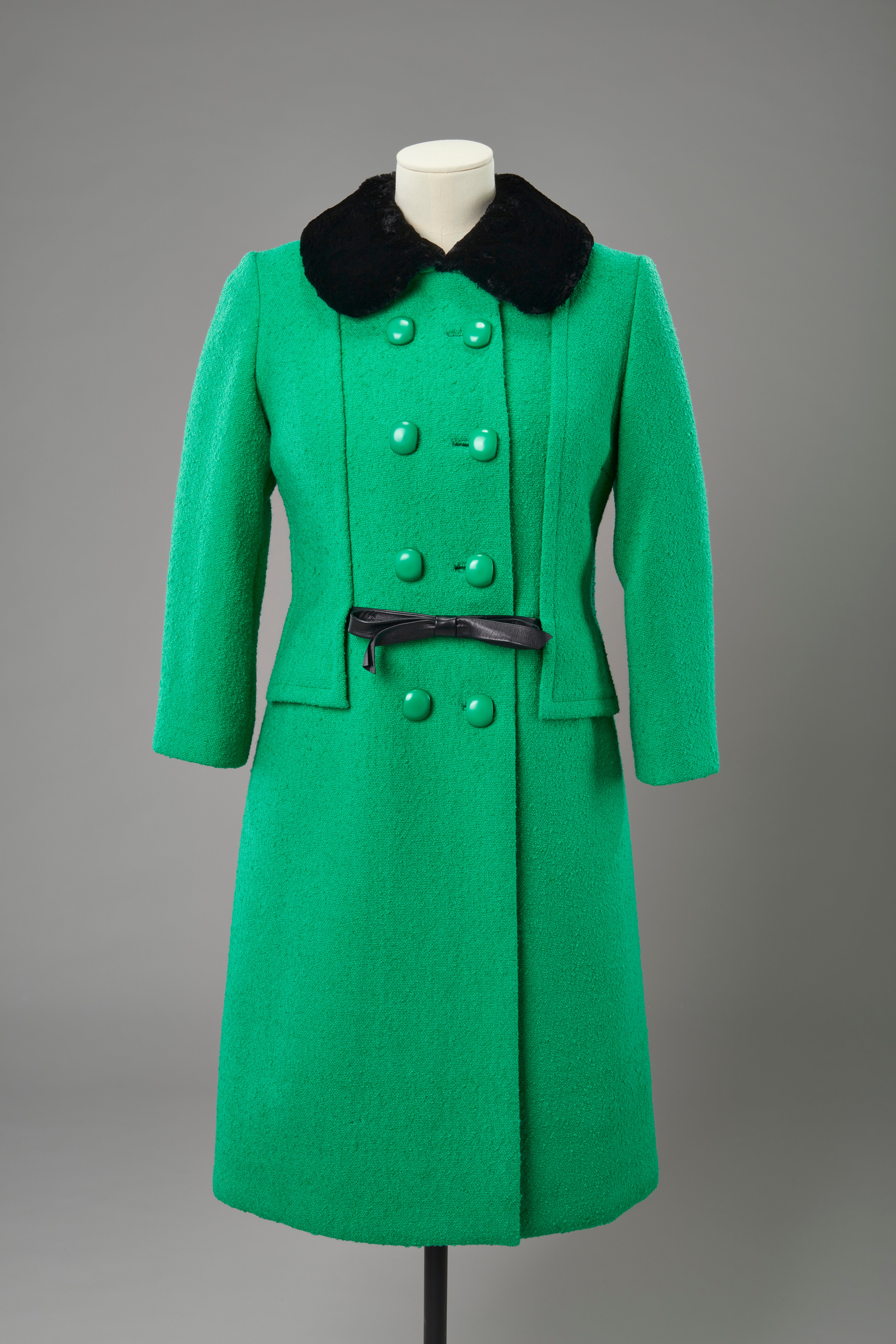 Emerald green wool coat, Norman Hartnell (RCIN 220222) Emerald green wool coat with black collar