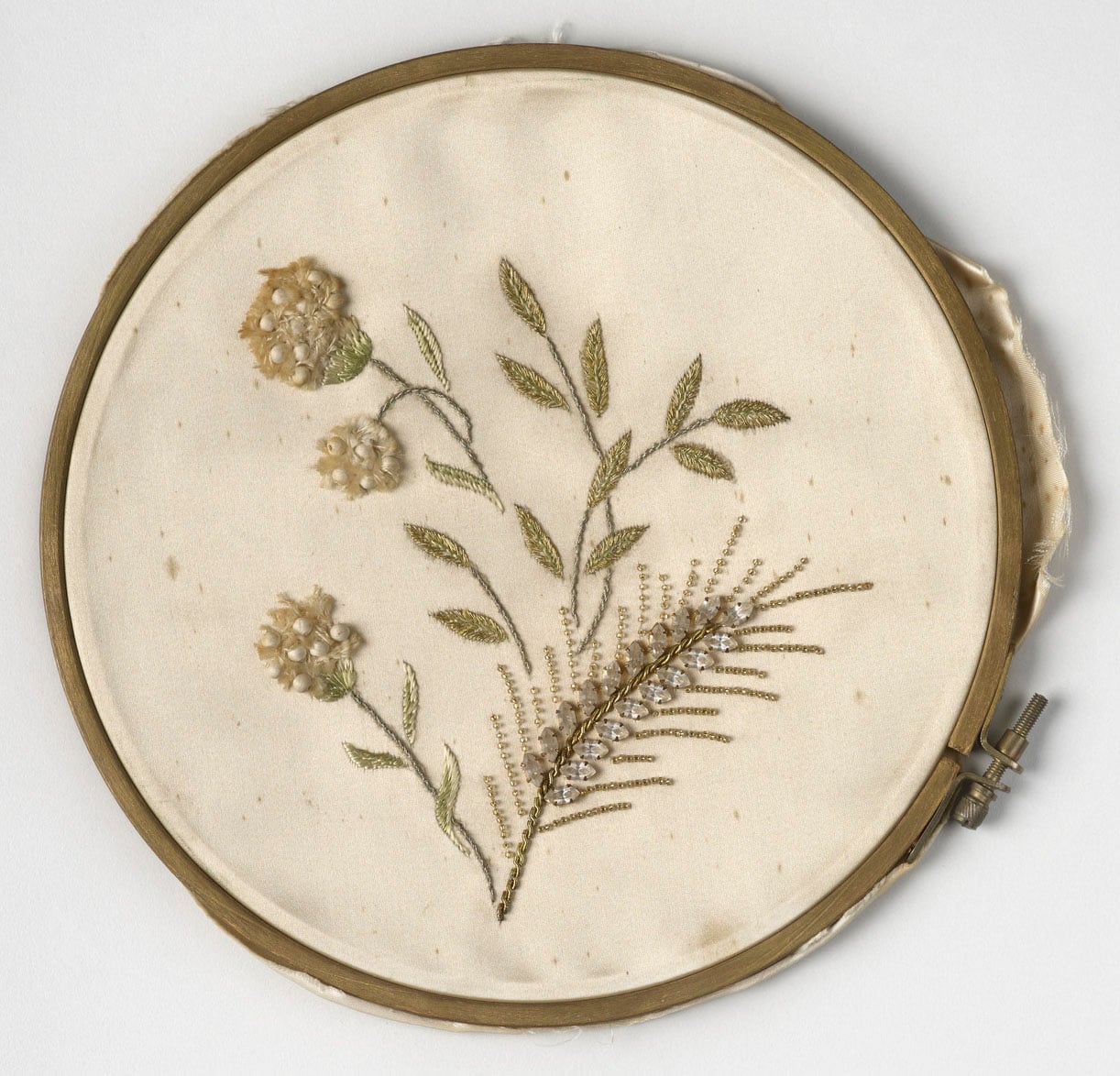 Embroidery sample of Wheat, jute and cotton of Pakistan (RCIN 300026) Wheat, jute and cotton of Pakistan