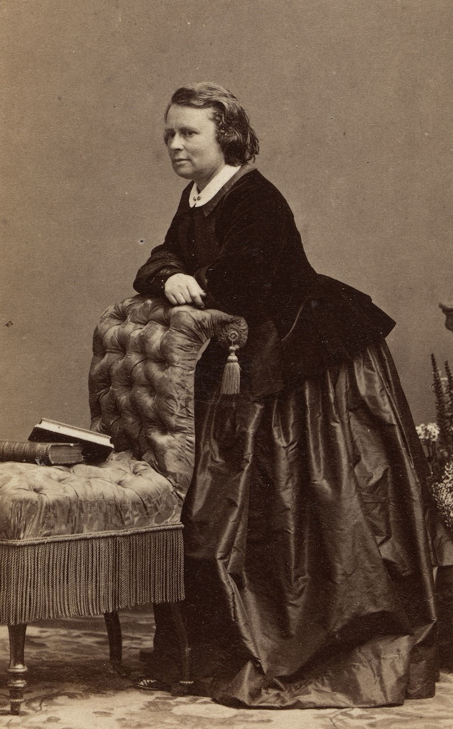 André Adolfe Eugène Disdéri, Rosa Bonheur, c. 1860s (RCIN 2914893) A photograph of Rosa Bonheur by André Adolfe Eugène Disdéri.