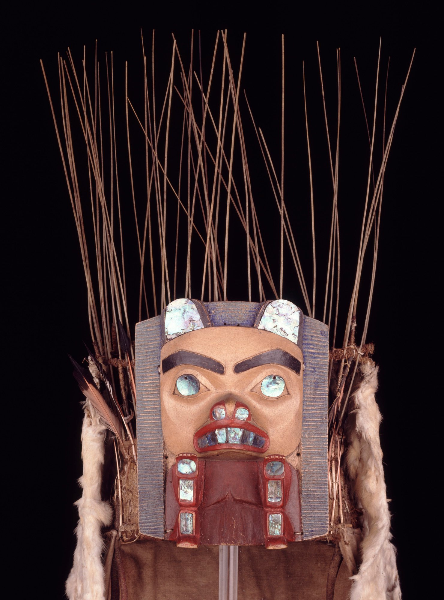 Frontlet and crown (amhalait) in the form of a headdress.