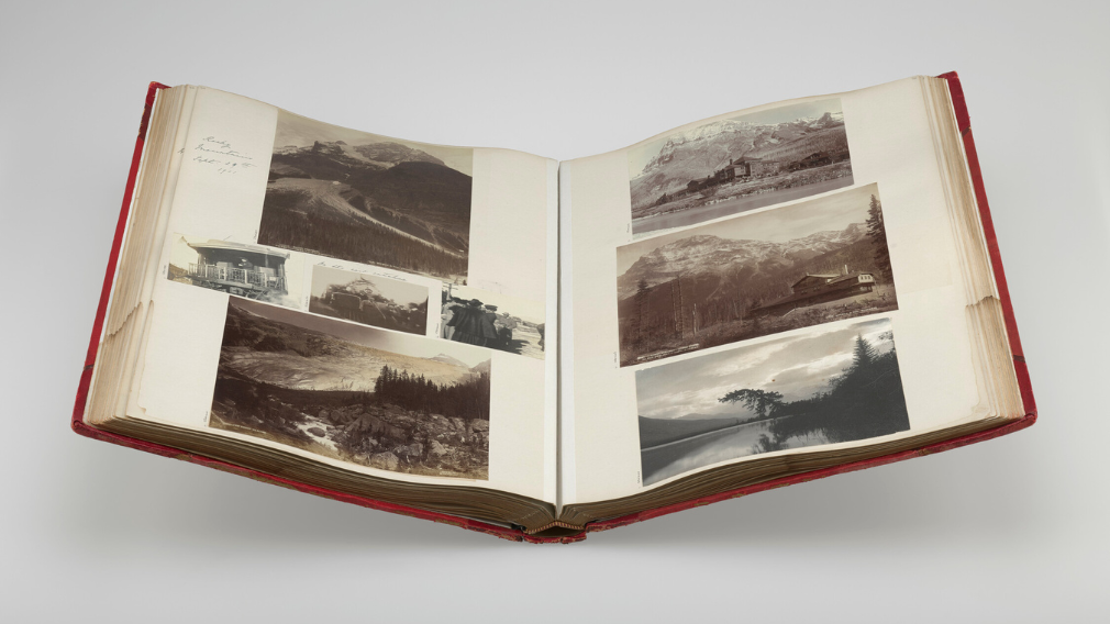 Queen Mary's Album, Volume 8: July 1901 - September 1902 (RCIN 2301534) A spread from Queen Mary's Photo Album, with photographs from July 1901 to September 1902.