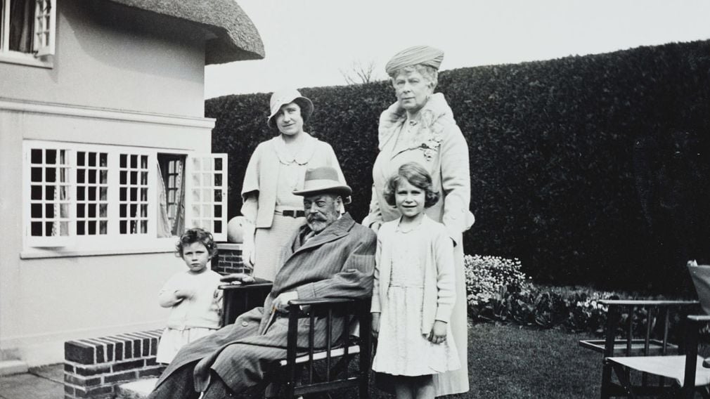 George V and Queen Mary with Queen Elizabeth, The Queen Mother, Princess Margaret and Princess Elizabeth, the future Queen Elizabeth II