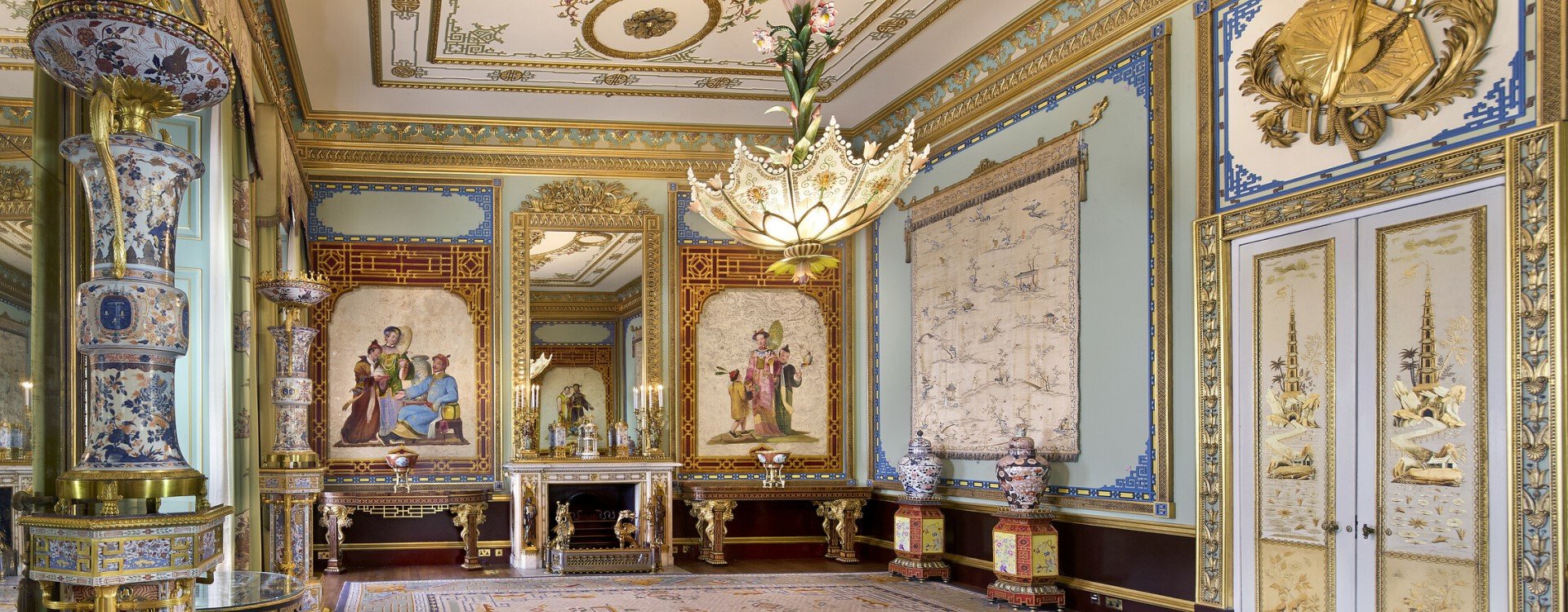 The Centre Room, Buckingham Palace decorated with Chinese-themed works of art