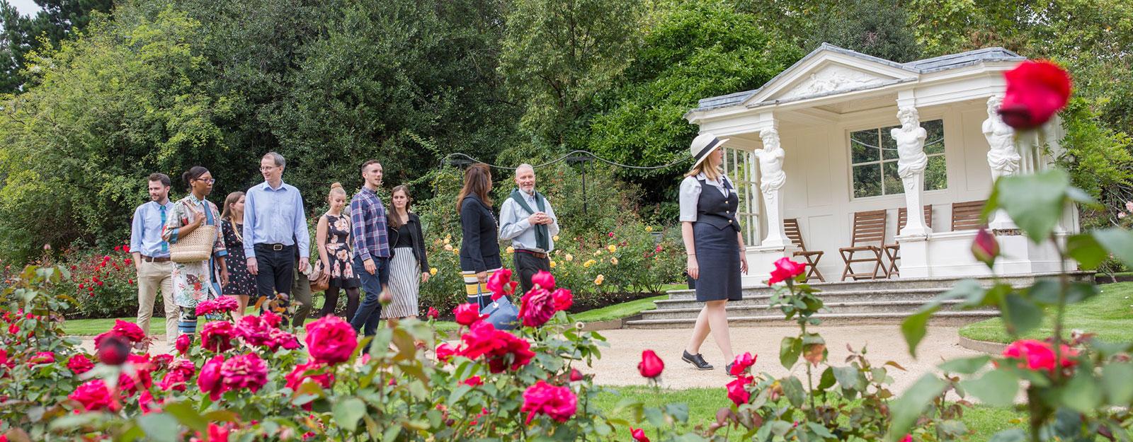 Garden Highlights Tour at Buckingham Palace