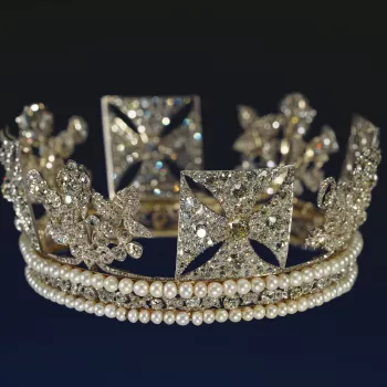 A silver and gold-lined diadem with an openwork frame set transparent with diamonds; narrow band edged with pearls, surmounted by four crosses-patt&eacute;e, the front cross set with a pale yellow brilliant, and four sprays representing the national emble