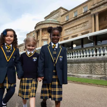 Primary school pupils outside Buckingham Palace for the first Schools Week
