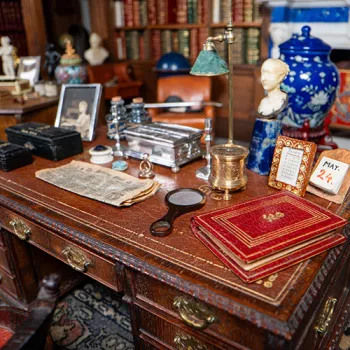 A miniature desk in Queen Mary's Dolls' House 
